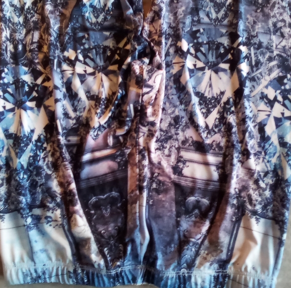 See you Monday leggings - Picture 14 of 15